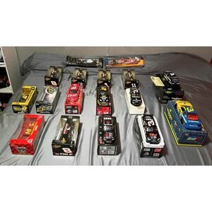 Nascar Cars Lot 1:24 ‎ & 1:18 Wranger
